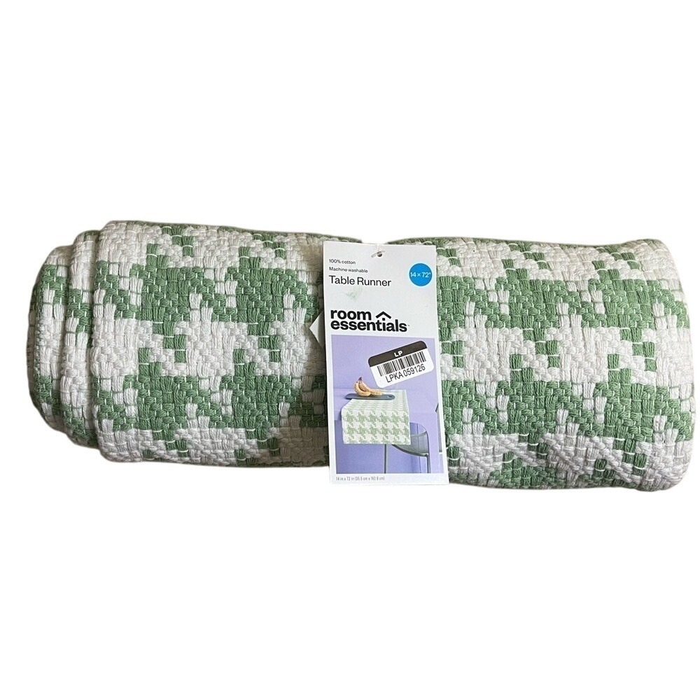 Room Essentials Green White Houndstooth Cotton Table Runner 14x72 NWT